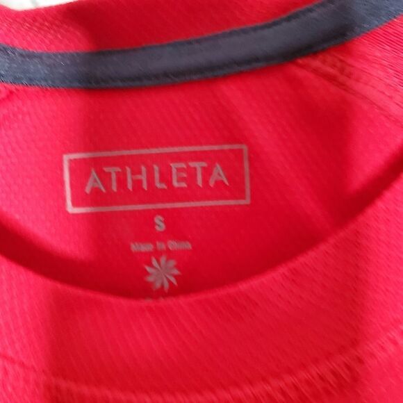 Athleta Red rouched side workout top Size small reflective 861705 - Picture 2 of 6